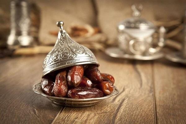 بهترین زمان خوردن خرما چه زمانی است؟ بهترین زمان خوردن خرما چه زمانی است؟